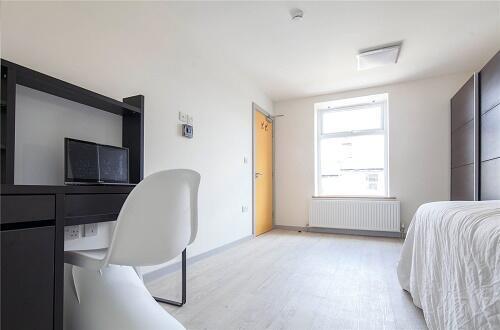 1 bed Terraced to rent Image 8