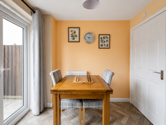 2 bed Semi-Detached for sale Image 5