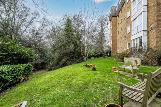 1417056-19-699c55...