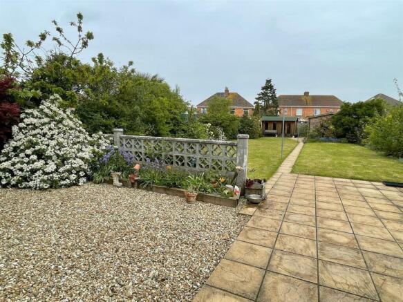 Rear Garden..jpg