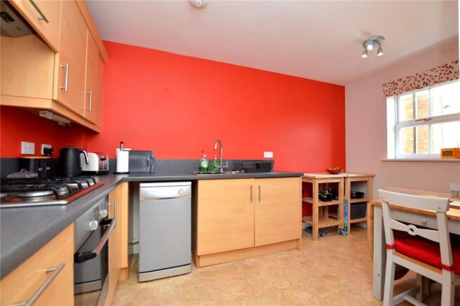 2 bed Apartment for sale Image 6
