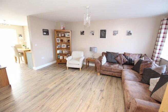 Lounge photo 2