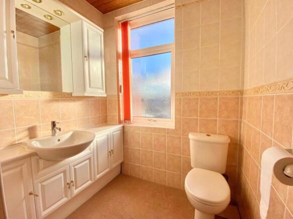 2 bed Terraced for sale Image 7