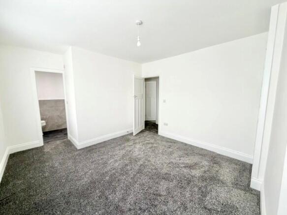 2 bed Terraced for sale Image 9