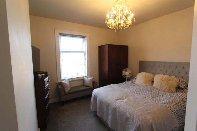 3 bed End of Terrace to rent Image 6