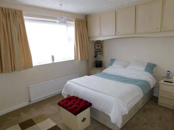 Bedroom 1a
