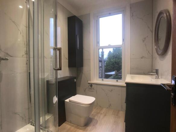 1 bed Apartment to rent Image 4