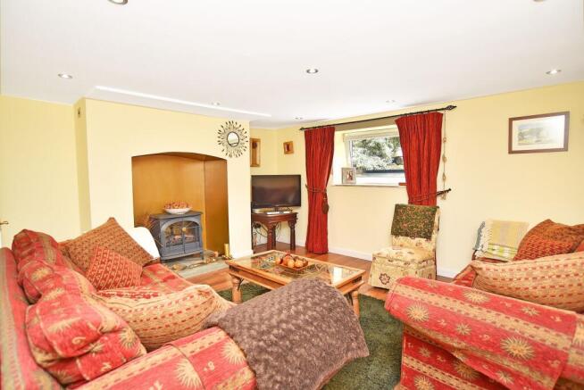 4 bed Terraced for sale Image 5