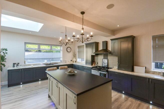 Kitchen/Breakfast