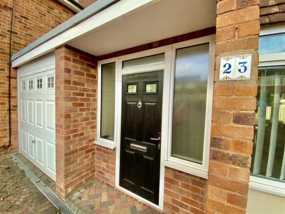 23 Hales Park