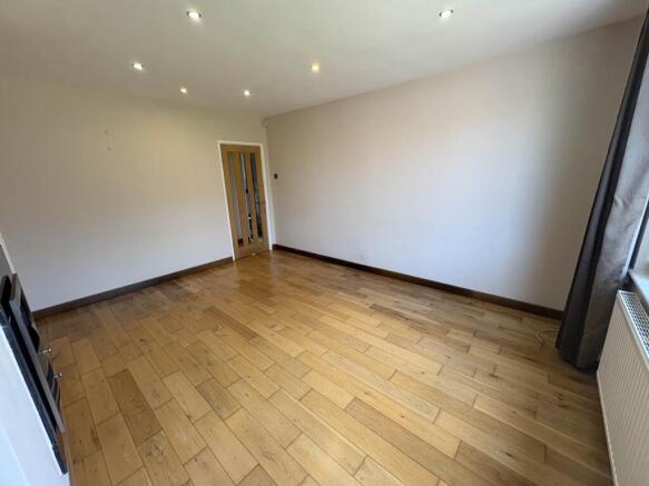 2 bed Semi-Detached Bungalow for sale Image 4