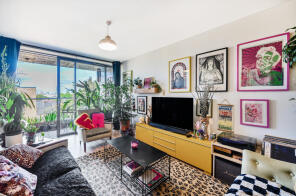 407, Ashmead House, Tewkesbury Road, West Ealing W13 0DP