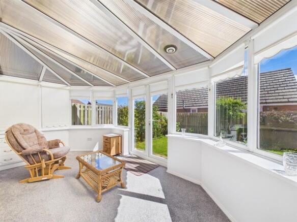 2 bed Bungalow for sale Image 7