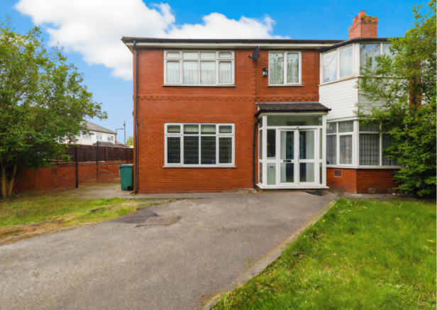 85 Bury Old Road