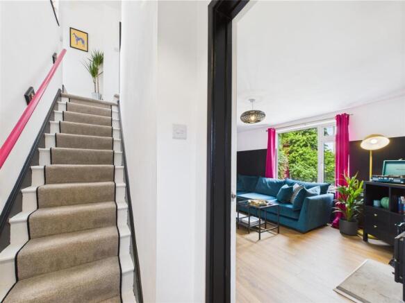 SIDE ENTRANCE HALLWAY