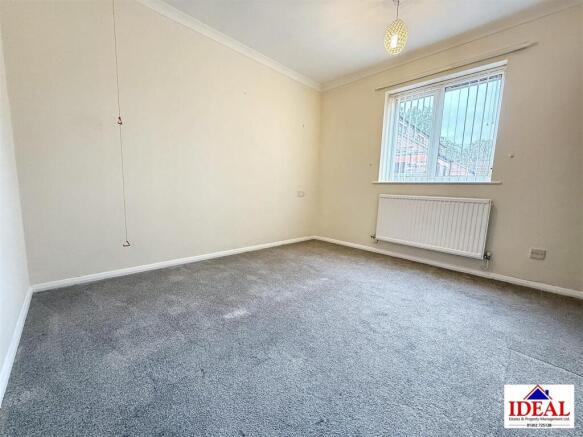 2 bed Semi-Detached Bungalow for sale Image 8