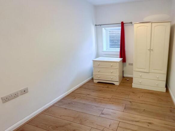 1 bed Terraced Bungalow for sale Image 4