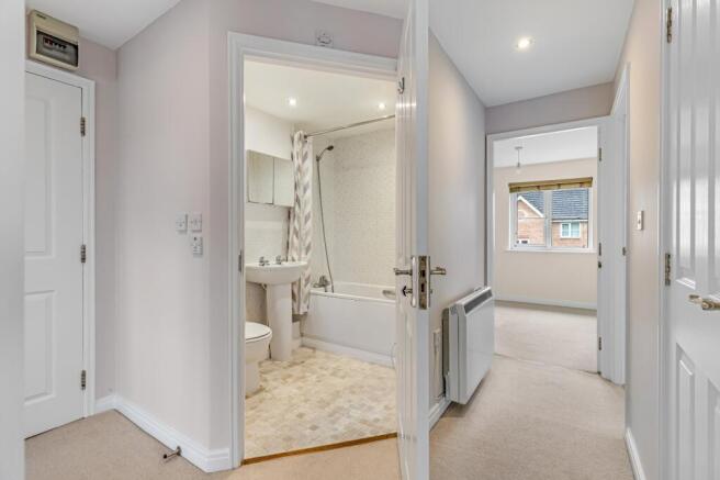 2 bed Flat for sale Image 11