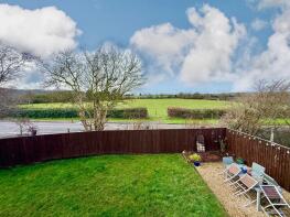 7, Redhills, Swindon SN4 7RD