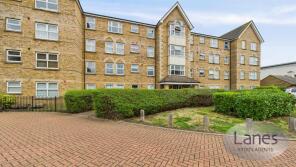 56, Cobham Close, Enfield EN1 3SU
