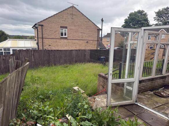 2 bed Semi-Detached for sale Image 11