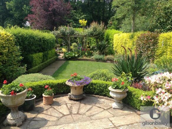 garden2.jpg