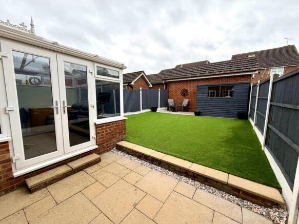 A Modern & Smartly Presented Home With Lots To Offer In A Popular Location photo 4
