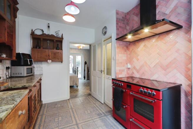 3 bed Terraced for sale Image 6