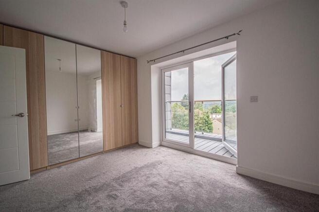 4 bed Detached to rent Image 12