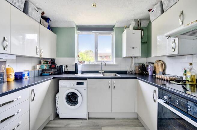 Kerry Close, Chandler's Ford, Eastleigh photo 3