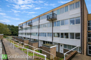 48, Hillside, Hoddesdon EN11 8RW