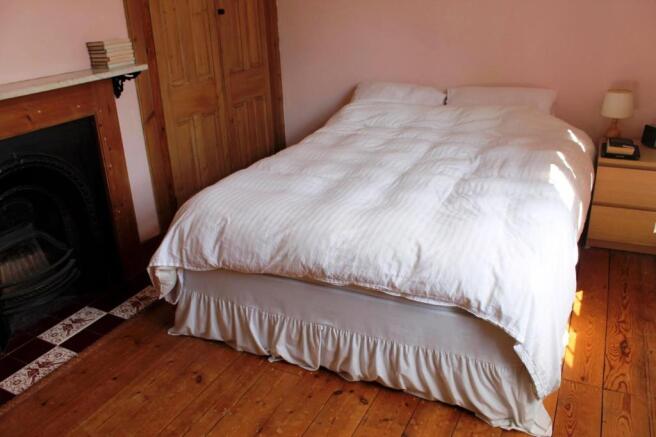 bed 1