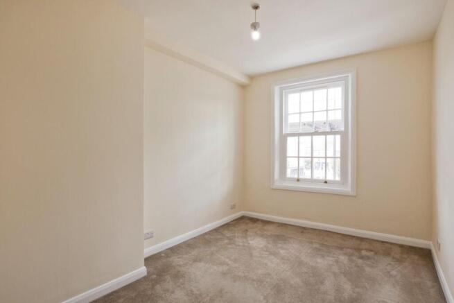 2 bed Flat for sale Image 8