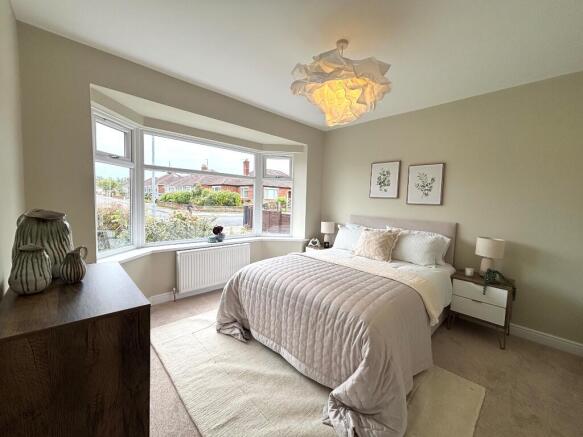 2 bed Semi-Detached Bungalow for sale Image 10