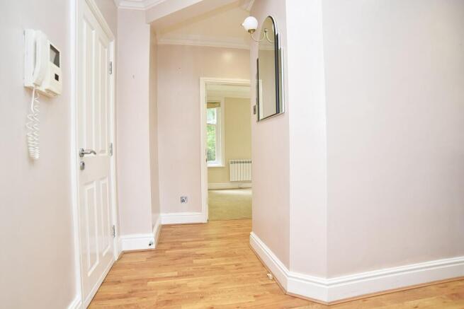 2 bed Flat for sale Image 11