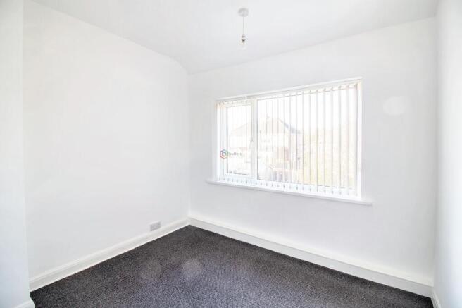 2 bed Semi-Detached to rent Image 8