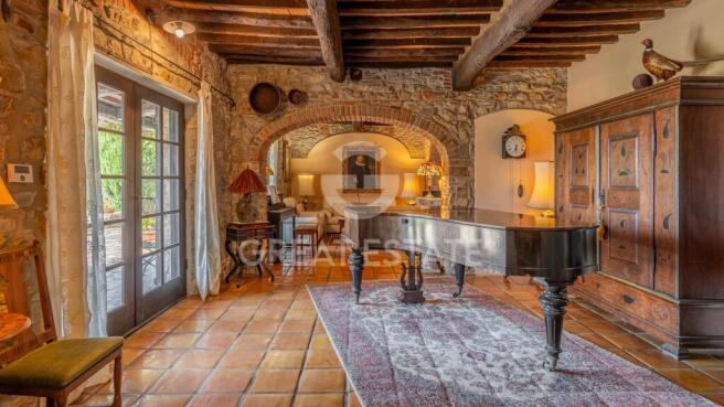 Interno