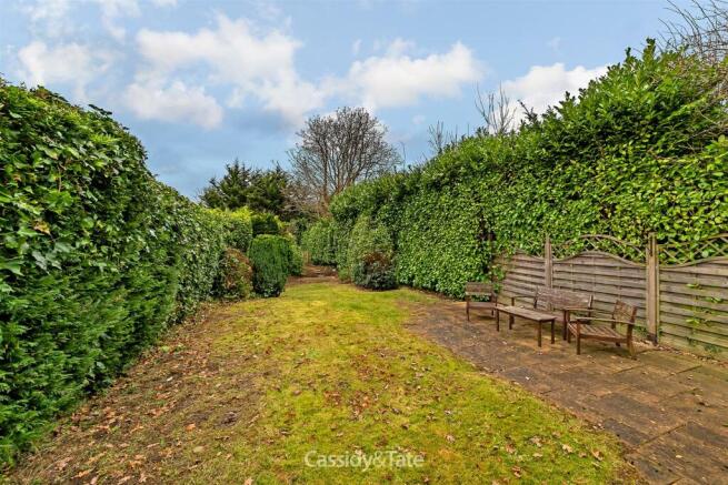101ColneyHeathLane-21.jpg