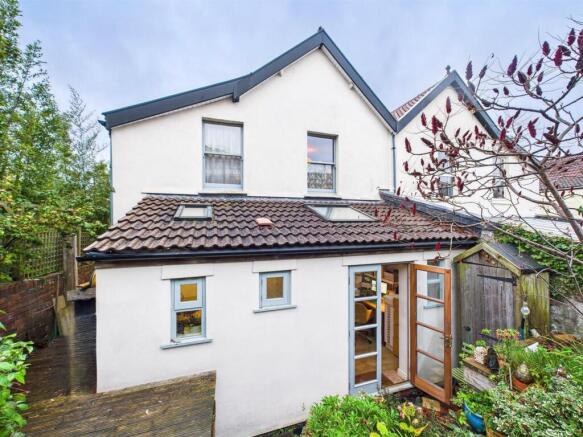 16 - 3 bedroom semi.jpg
