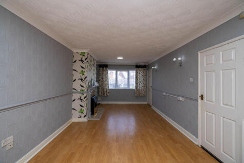 Bishopsgate Lane, Rossington, DN11