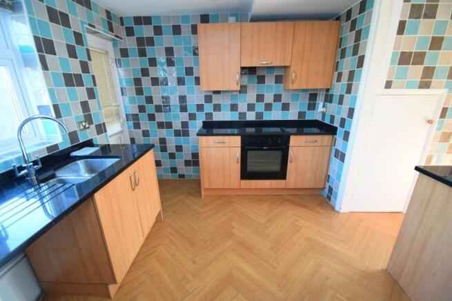 130 Langney Rise kit 1.JPG