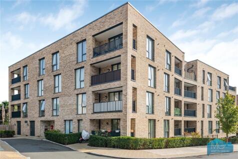 Dollis Valley Drive, Barnet, EN5