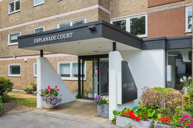 2 bed Apartment for sale Image 9