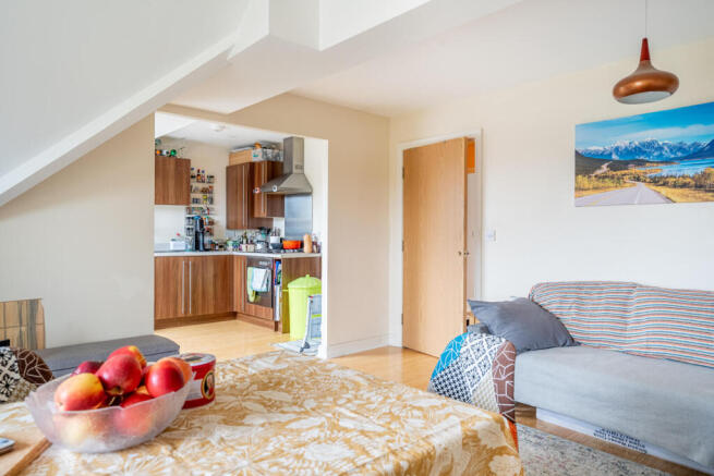 2 bed Apartment for sale Image 9