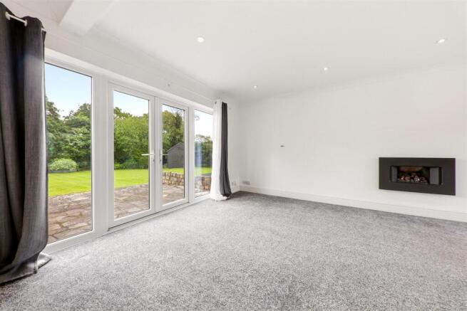 4 bed Detached for sale Image 5