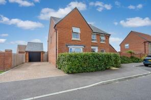 2, Ireland Close, Chichester PO18 0GL