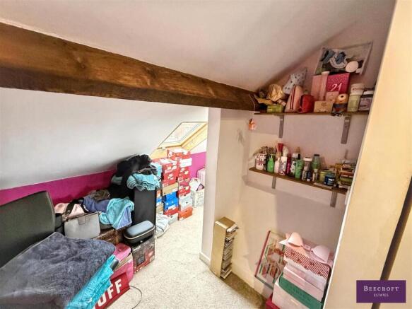 3 bed Terraced for sale Image 12