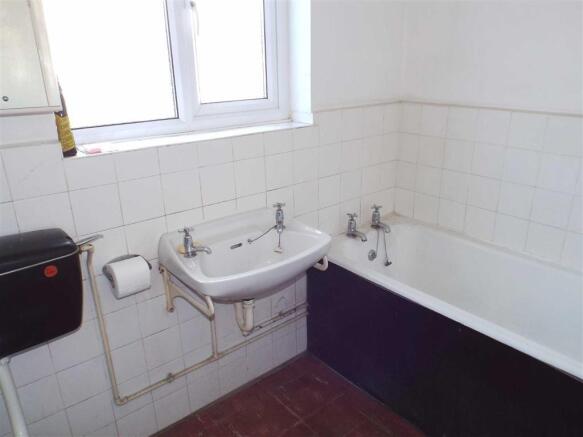 BATHROOM:
