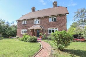 Gate End, Whatlington Road, Battle TN33 0NA