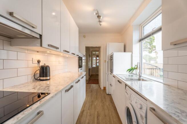 3 bed Semi-Detached for sale Image 5